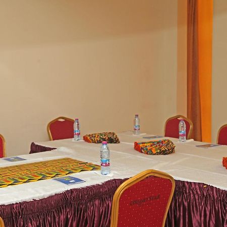 Grand Star Hotel North Legon Екстериор снимка