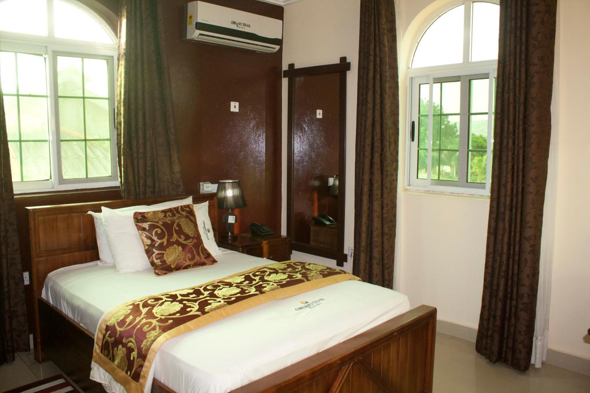 Grand Star Hotel North Legon Стая снимка