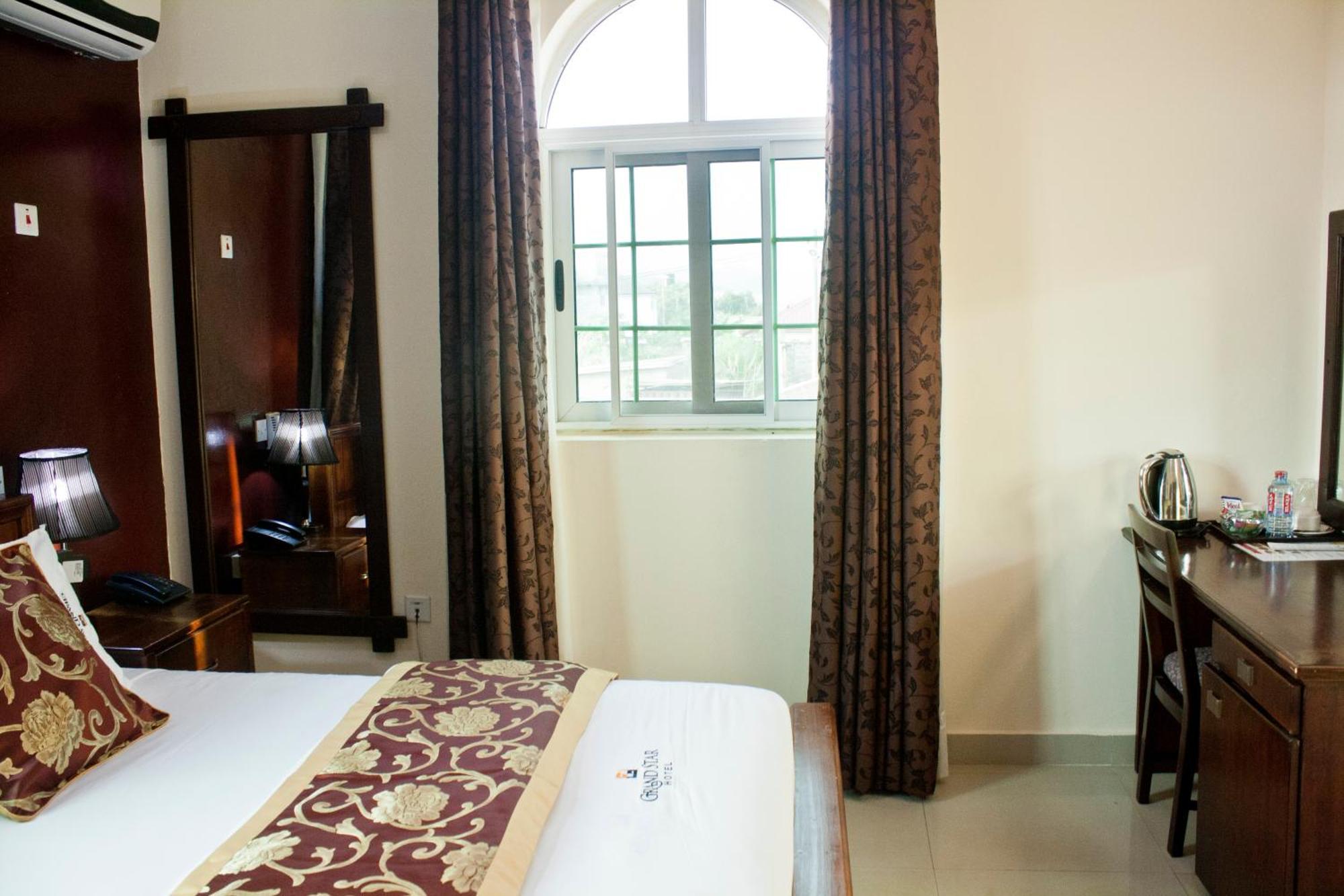 Grand Star Hotel North Legon Стая снимка
